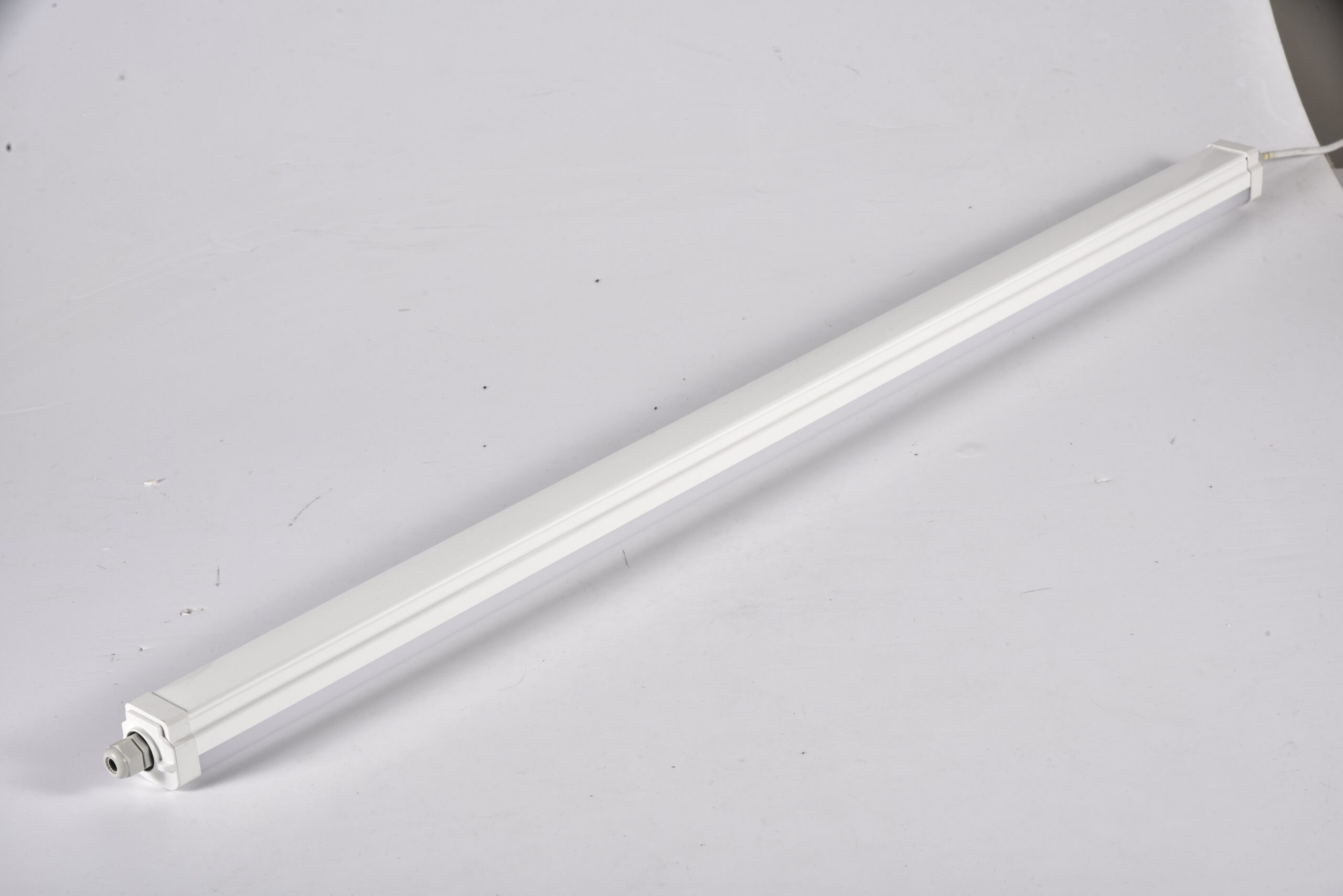 Mini tri-proof light - Image 4